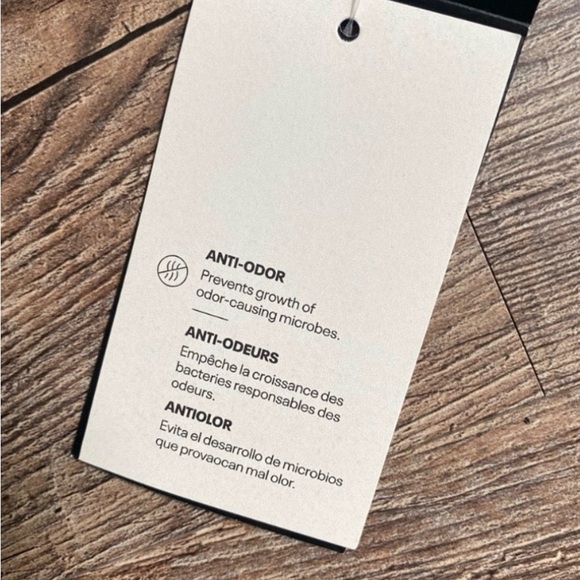 Under Armour Women's Streaker Forest Short Sleeve - Picture 7 of 7